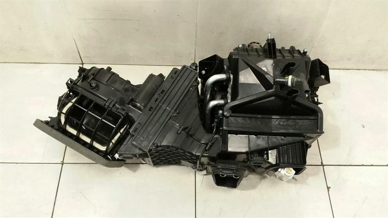 PORSCHE CAYMAN 718 Heater Blower box 99157391408 Heizungsgebläse hause