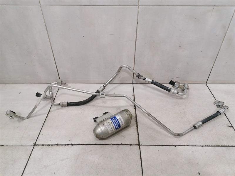 ASTON MARTIN RAPIDE 10-14  A/C Pipe AD43-19972-AA Klimaleitung Klima Klimaanlage