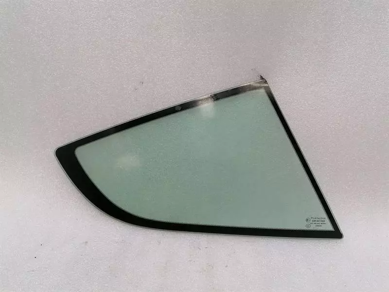 ASTON MARTIN DB9 COUPE  Right Quarter Glass 4G43-76-11086 Türscheibe ¼ Hinten Re - Image 4