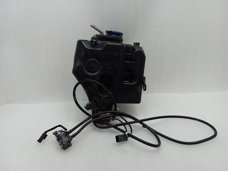 MERCEDES S-class W222 Washer fluid reservior A2228690520 Wischwasserbehälter