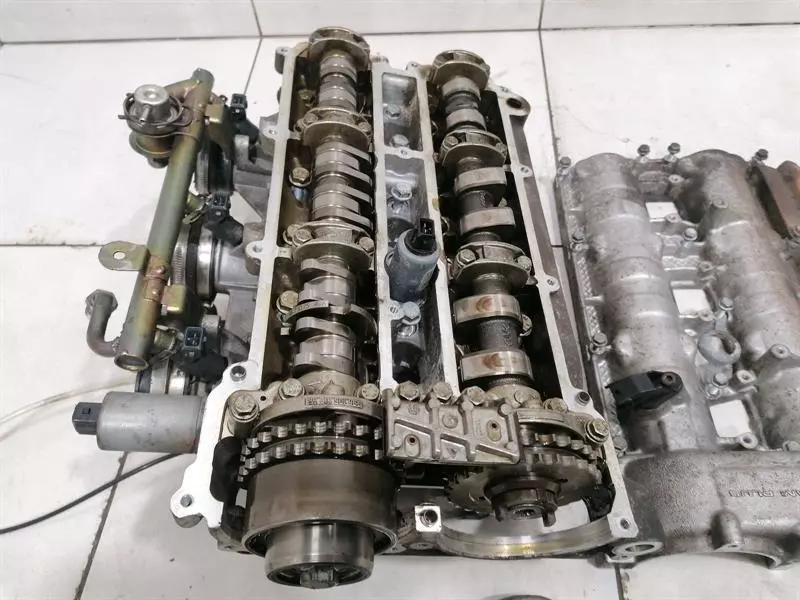 PORSCHE 911 996 TURBO GT2 MEZGER Cylinder Head 99610400176 RIGHT ZYLINDERKOPF