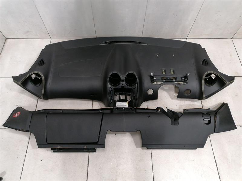 McLaren 570S Spider Dashboard RHD Armaturenbrett