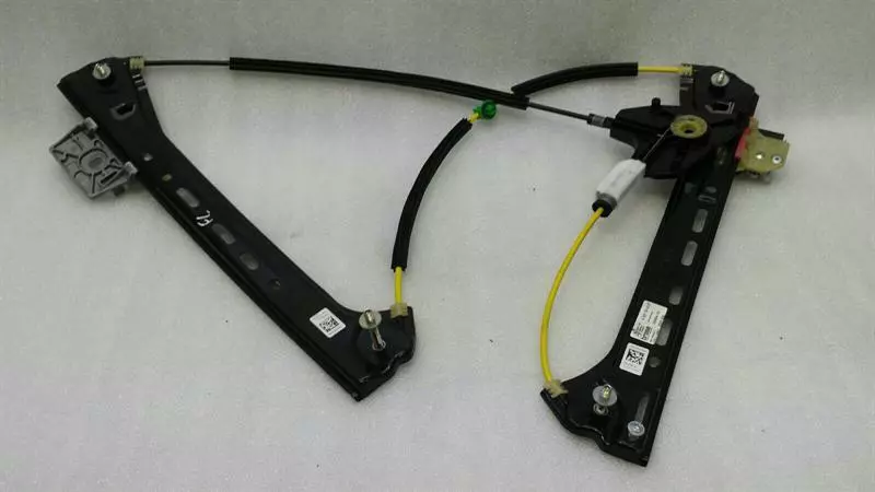 MERCEDES E Class W238 Left Door Winder A2057204127 Fensterheber links