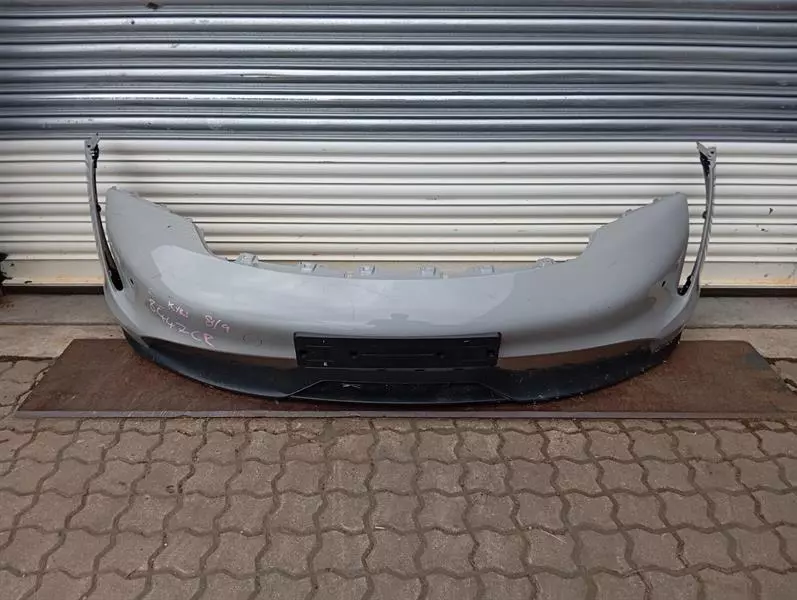 PORSCHE TAYCAN 9J Front Bumper 9J1807221D Vorne Stoßstange