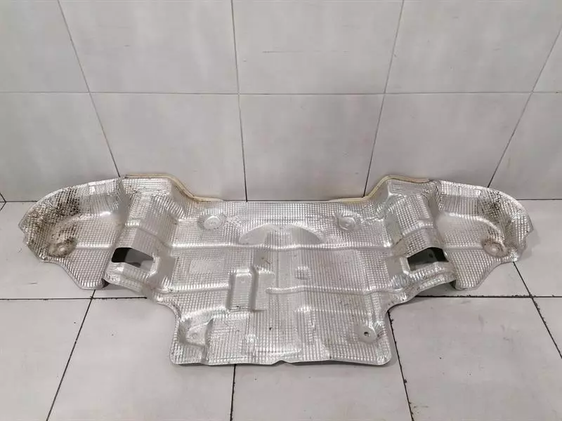 PORSCHE CAYMAN 718 GT4 98150440503 REAR HEAT SHIELD HINTERES HITZESCHILD - Image 2