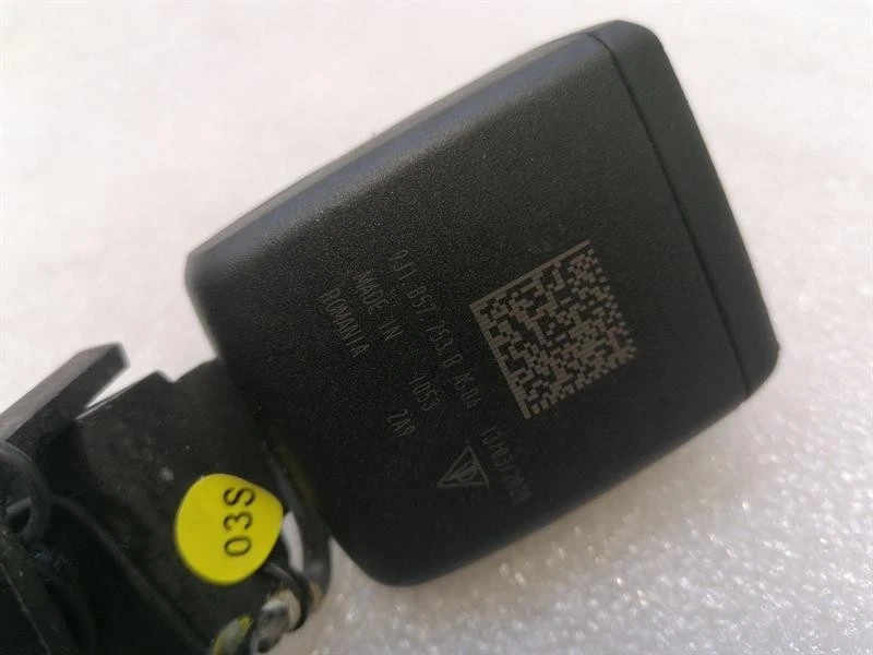 PORSCHE TAYCAN 9J Rear Belt Buckle set 9J1857753B Gurtschloss Hinten Satz - Image 6