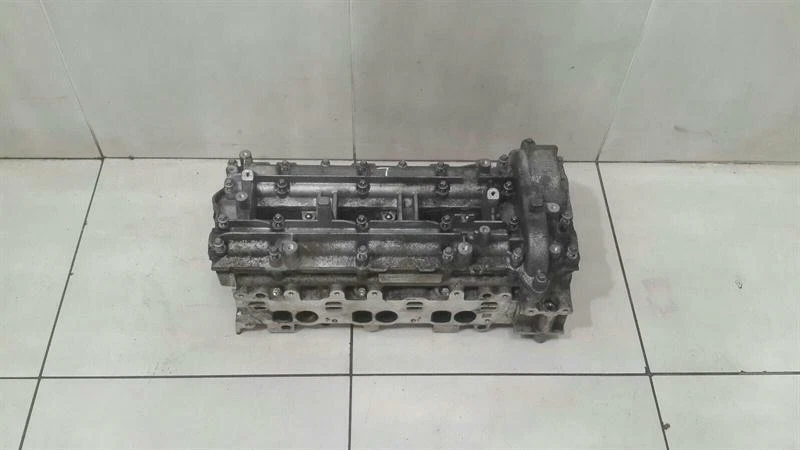 MERCEDES S-class W221 Cylinder Head A6420100321 ZYLINDERKOPF LINKS OM642 S350