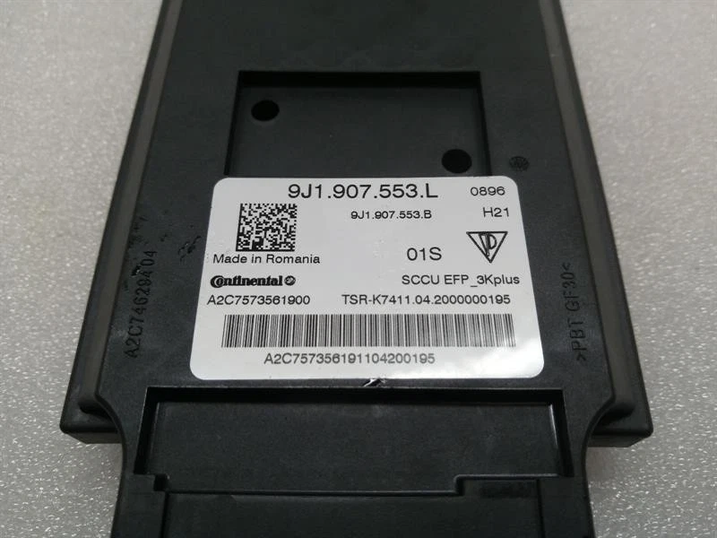 PORSCHE TAYCAN 9J Active Suspension Control Module 9J1907553L Steuergerät - Image 5