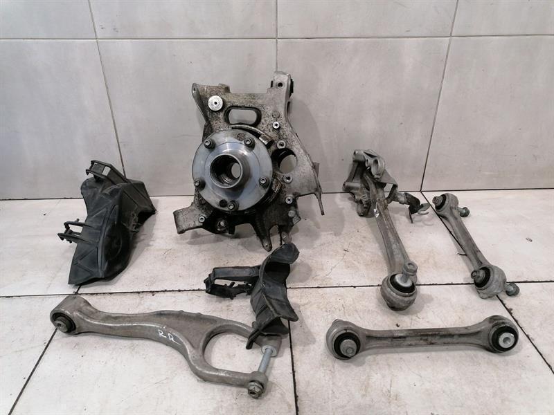 PORSCHE 911 991 Right Rear Hub 99133161212 Radlagergehäuse Hinten Re TURBO SATZ