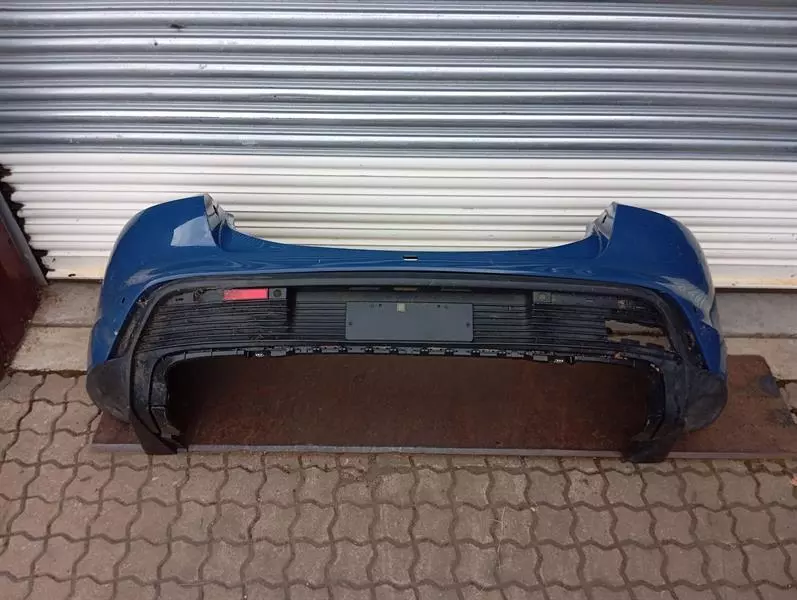PORSCHE TAYCAN 9J Rear Bumper 9J0807421E Hinten Stoßstange