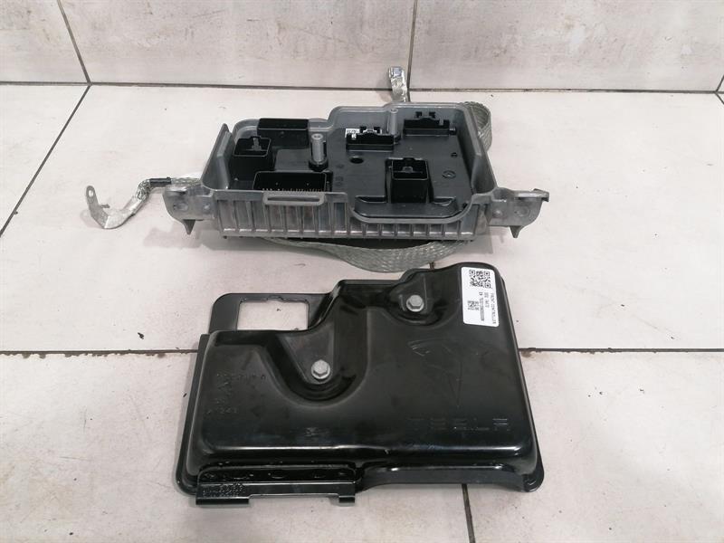 TESLA MODEL 3 LONG RANGE Electronic module 1583991-01-C Steuergerät BCM