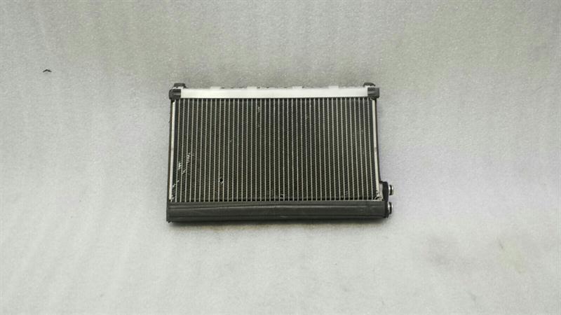 ASTON MARTIN DB9 Heater Matrix 4G43-19850-AA Wärmetauscher Heizungskühler