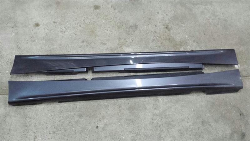 BMW 1er E87 Seitenschweller Links+Rechts 51717147402 Side Skirt 51717147401