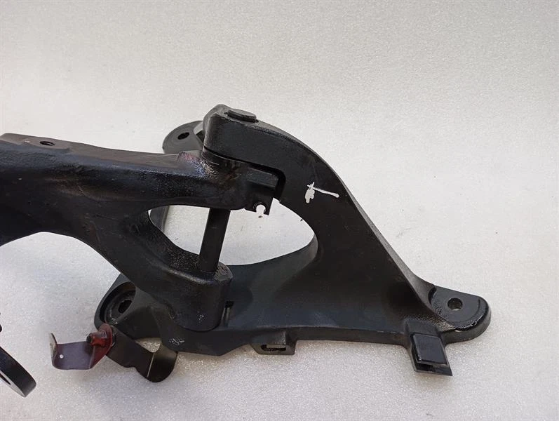 McLaren 720S Spider DOOR HINGE BRAKE 14AB420SP LEFT  TÜR SCHARNIER BREMSE - Image 4