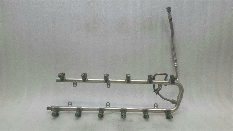 MERCEDES W221 Fuel Rail A2750700695 Einspritzleiste Rohr Verteiler M275 V12 S600