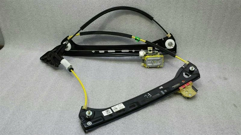 MERCEDES W238 Cabrio FLH Door Winder A2057204127 Fensterheber vorne links