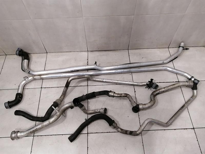PORSCHE 911 991 Cooling Pipe 99110605102 Kühlwasserschlauch Schlauch 99110675302