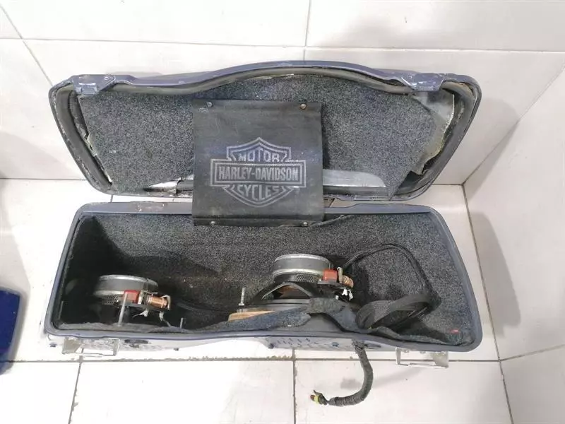 HARLEY-DAVIDSON Saddle Bag Set 90752-93 AUDIO SPEAKERS PIONEER ALPINE AMPLIFIER - Image 7