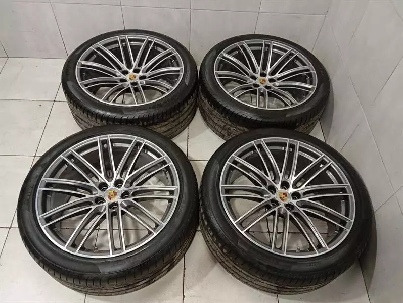 21 PORSCHE MACAN 95B Turbo IV Alloy Wheel Set 95B601025DN Alufelge 95B601025DP - Image 3