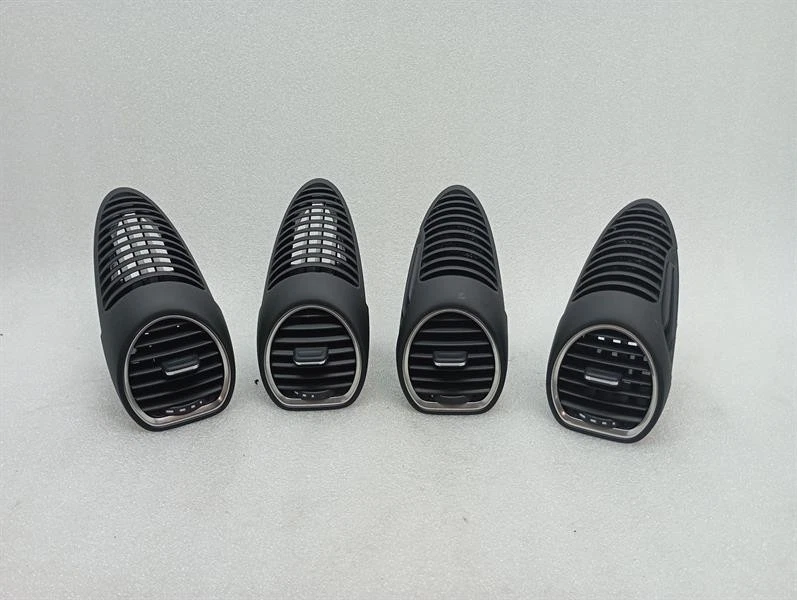 PORSCHE CAYMAN 718 GT4RS  Air vent 982819701G SET Lüftungsdüse Lüftungsgitter
