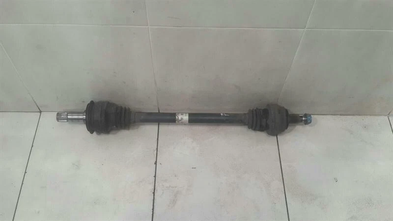 MERCEDES W205 Left Rear Drive Shaft A2053501809 Antriebswelle Hinten Links A205