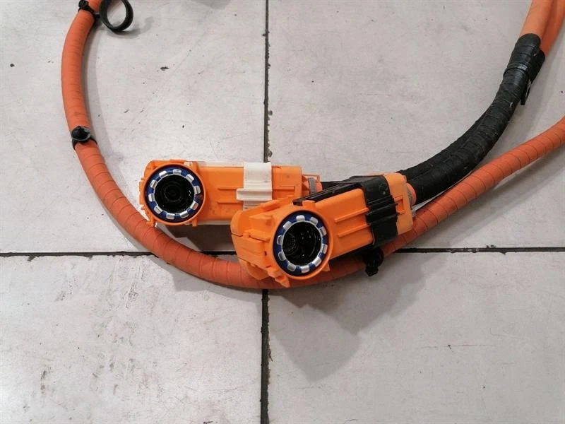 PORSCHE TAYCAN 9J Fast charge port 9J1915371C RECHTSLENKER RHD - Image 3