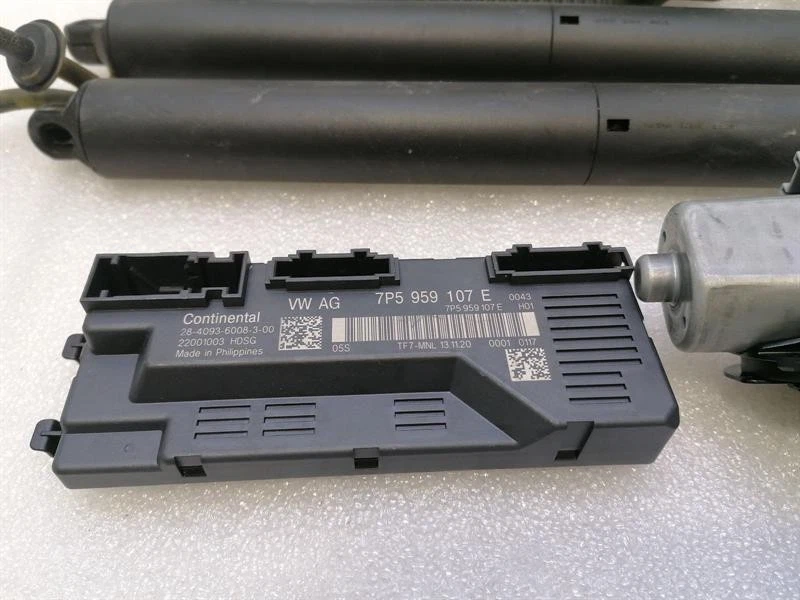 PORSCHE MACAN 95B Boot lid strut set 95B827851F Gasdruckdämpfer Heckklappe - Image 3