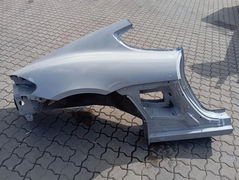 PORSCHE CAYMAN 718 GT4 Rear Panel 982809086CY RIGHT RECHTS WING FENDER