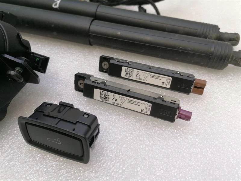 PORSCHE MACAN 95B Boot lid strut set 95B827851F Gasdruckdämpfer Heckklappe - Image 5