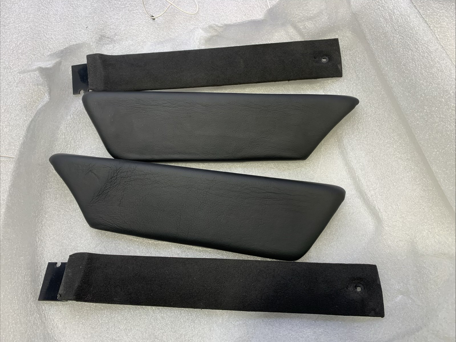 Special ad hdann32 ASTON MARTIN DB9 Volante door armrest SET