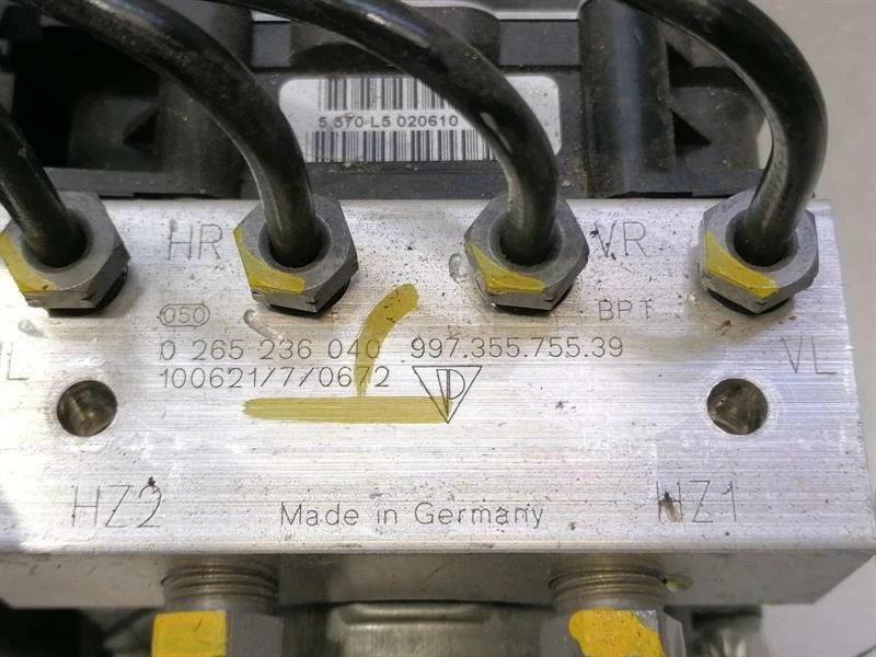 2010 PORSCHE 911 997 A.B.S Pump 99735575539 ABS Pumpe HYDRAULIKBLOCK MK2 - Image 3