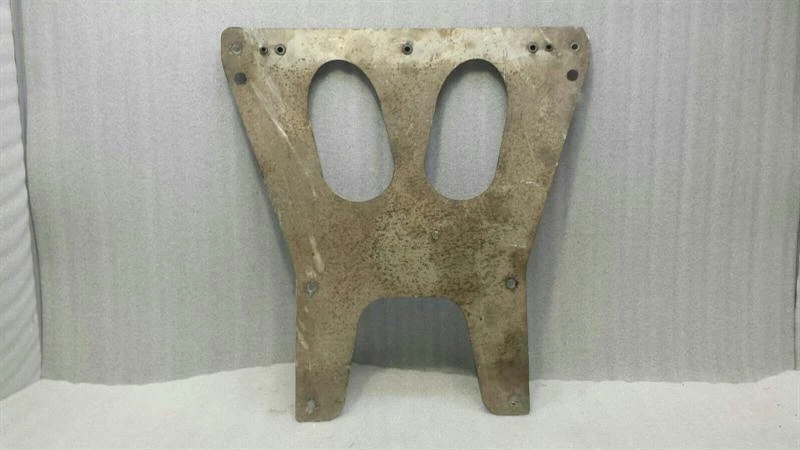 ASTON MARTIN DB9 Volante UNDERTRAY Unterbodenverkleidung Front Vorne - Image 2