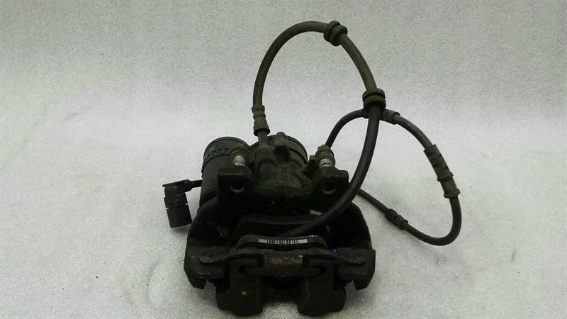 BMW X1 F48 Left Rear Caliper 6860397 Bremssattel Hinten Links PBM - Image 5