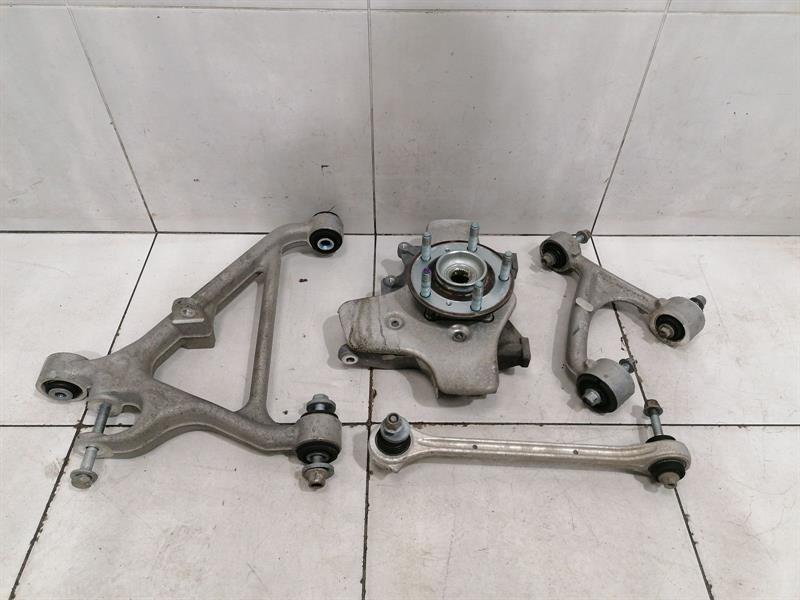 ASTON MARTIN RAPIDE AMR Right Rear Hub AD43-5A970-AB Radlagergehäuse Hinten