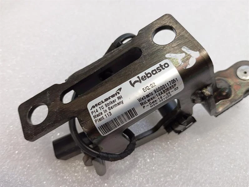 McLaren 720S Spider 14AB342SP ROOF FLAPS SET - Image 6