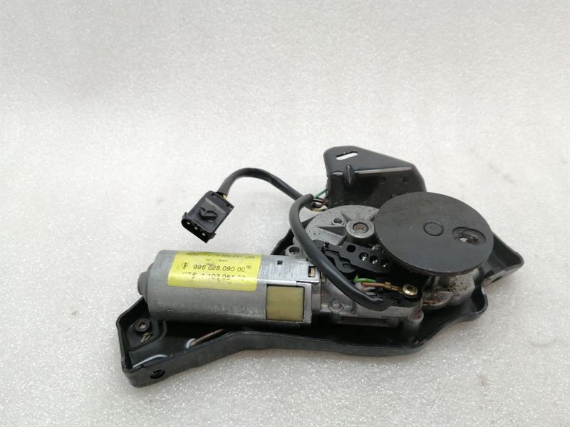 PORSCHE 911 996 Rear Wiper Motor 99662809000 Wischermotor Hinten Targa