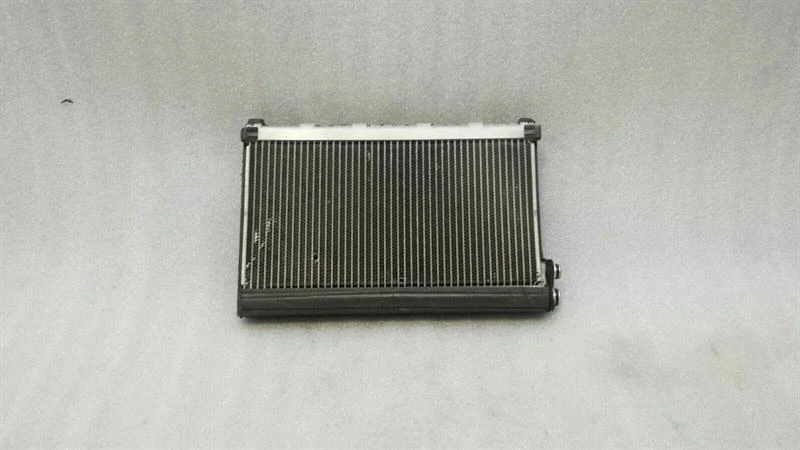 ASTON MARTIN DB9 Heater Matrix 4G43-19850-AA Wärmetauscher Heizungskühler - Image 2