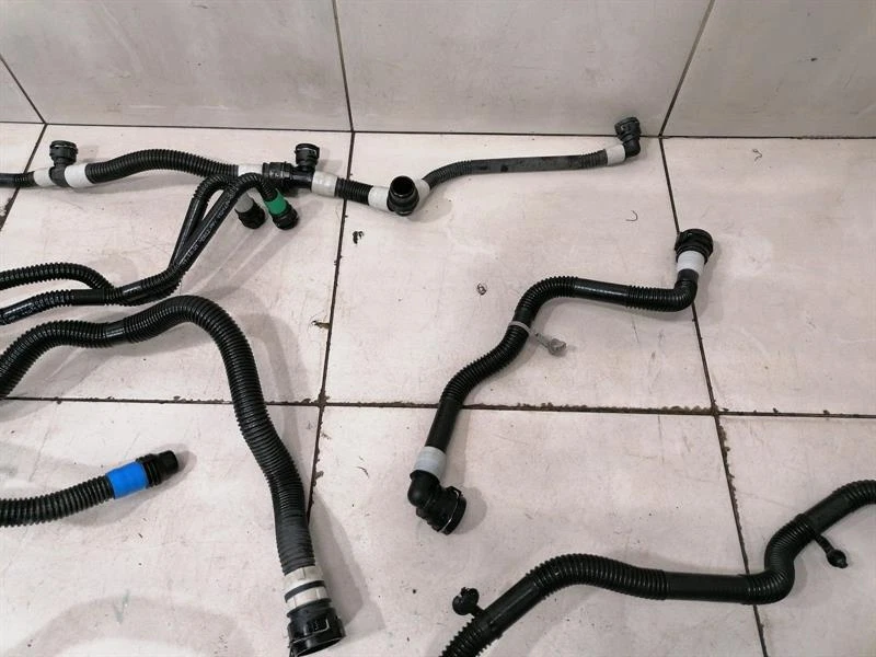 TESLA MODEL 3 Cooling Pipe set 1126916-00-C Kühlwasserschlauch Schlauch satz - Image 7