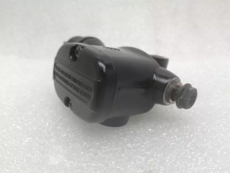 HARLEY-DAVIDSON STREET GLIDE Brake Master Cylinder 41700028A Hauptbremszylinder - Image 5