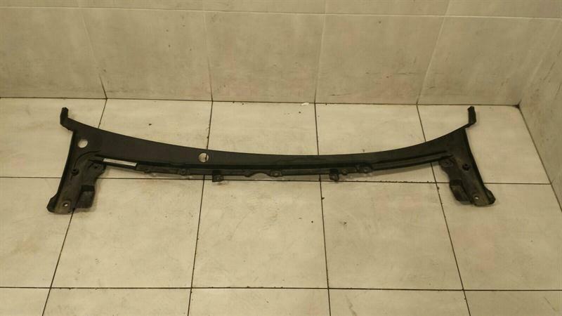 TESLA MODEL S 75 RHD Front Cover 1060756-00-B Rechtslenker