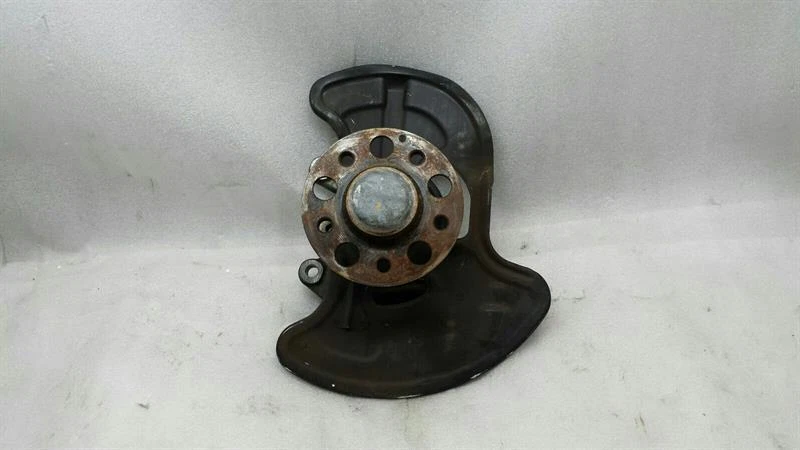 MERCEDES E Class Right Front Hub A2043320201 Radlagergehäuse Vorne Rechts