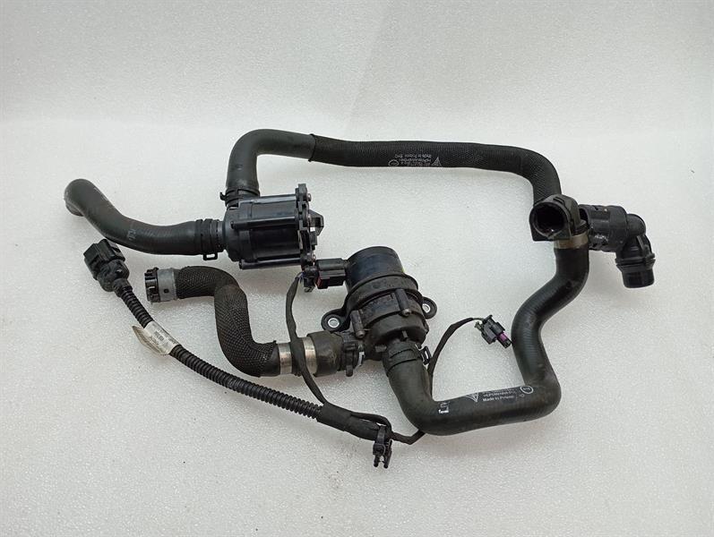 PORSCHE 911 992 Additional cooling pump 06H121601P Kühlmittelpumpe Pumpe