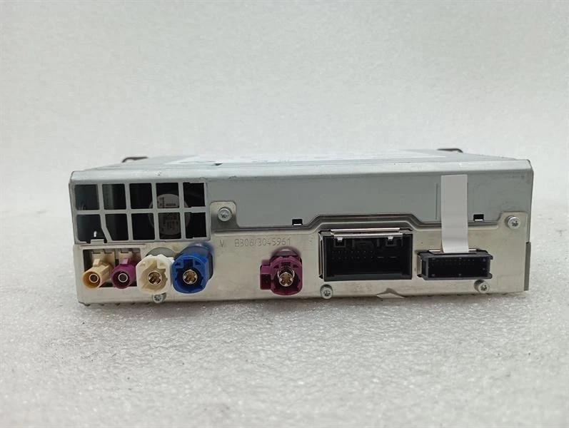 BMW 8 18--25 G16 M8 Coupe Musik Navi 5A7D37401 HEAD UNIT Audiosystemkontroller - Image 4