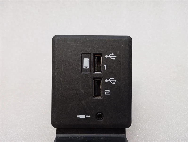 McLaren 720S Spider Electronic module 14MA406CP Steuergerät USB PORT - Image 4