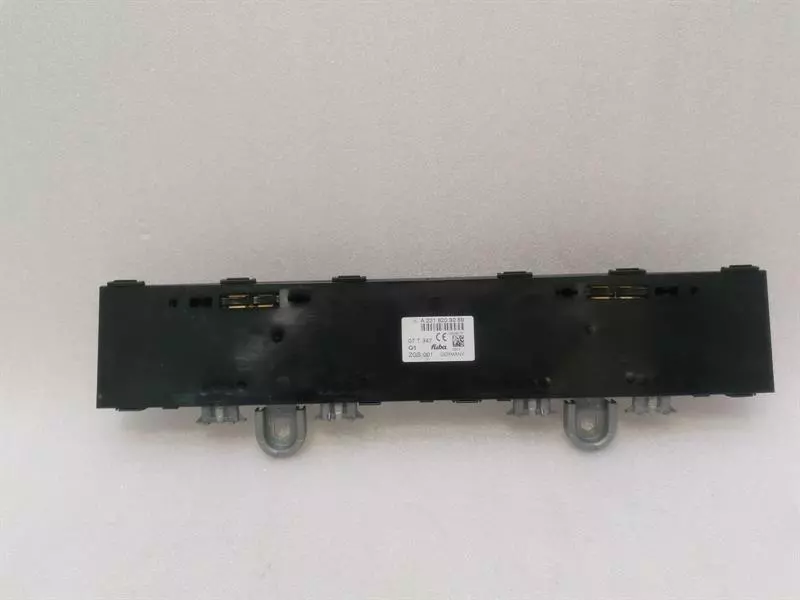 MERCEDES S-class W221  Aerial / Antenna A2218209289 Antenne DAB KEYLESS