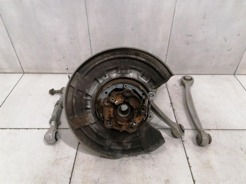 BMW M4 F82 Right Rear Hub  33302284796  Radlagergehäuse Hinten Rechts