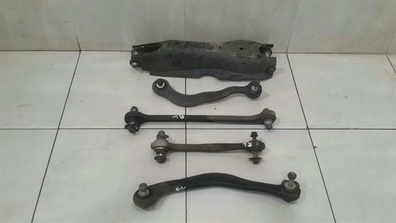 MERCEDES S W221 Left Rear Wishbone A2213501706 Hinten Links Querlenker Satz