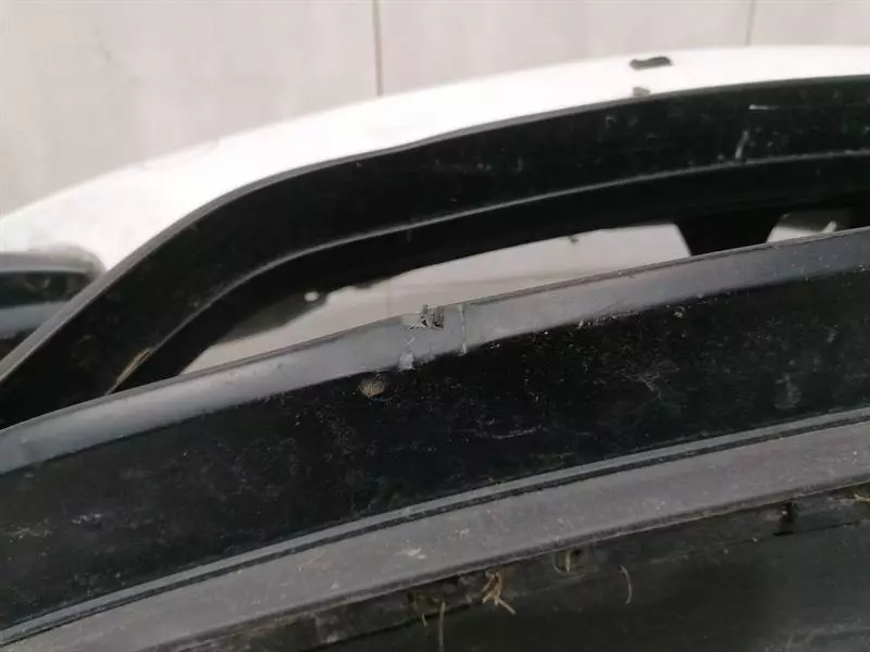 PORSCHE BOXSTER 981 Front Bumper GTS DEFECTS 98150531117 Vorne Stoßstange LED - Image 4