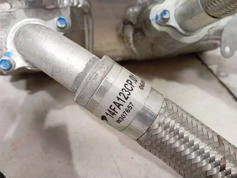 McLaren 720S Spider Dry Oil sump 14FA125CP ÖLWANNE RESERVIOR - Image 5