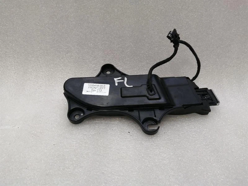 TESLA MODEL X P100D Door handle 1035418-00-E Türgriff VORNE LINKS - Image 5